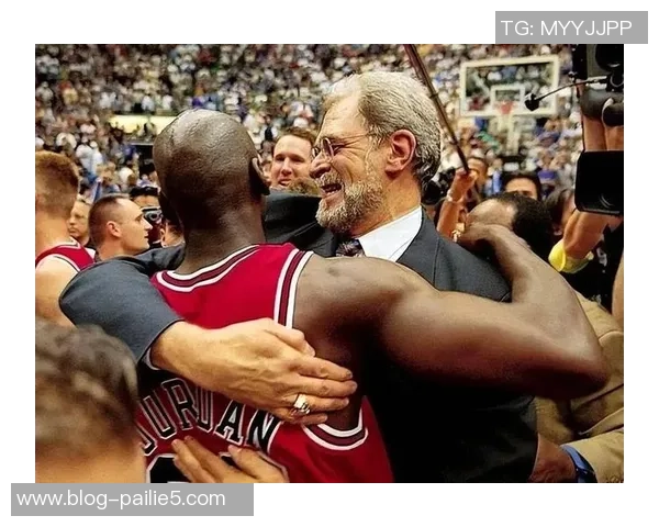 乔丹公牛与金州勇士的巅峰对决历史回顾与战术分析 乔丹公牛与金州勇士的巅峰对决历史回顾与战术分析