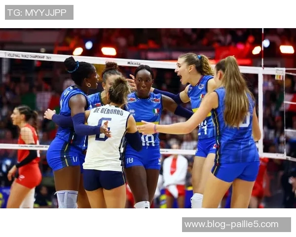 土耳其女排与波兰女排激战正酣谁将赢得这场巅峰对决