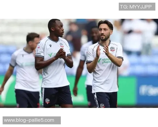 布莱克浦主场迎战温布尔顿期待一场精彩的足球对决与激情碰撞 布莱克浦主场迎战温布尔顿期待一场精彩的足球对决与激情碰撞